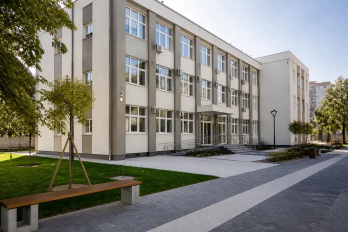 Primăria Pitești anunță finalizarea renovării energetice a Liceului Constantin Brâncuși