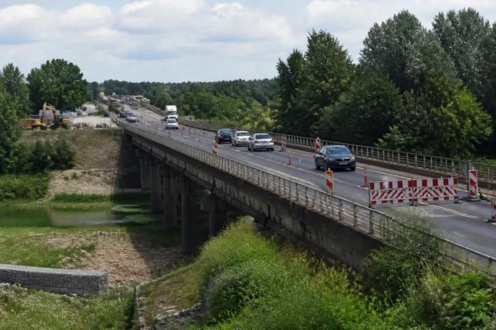 Restricții pe Podul Doamnei