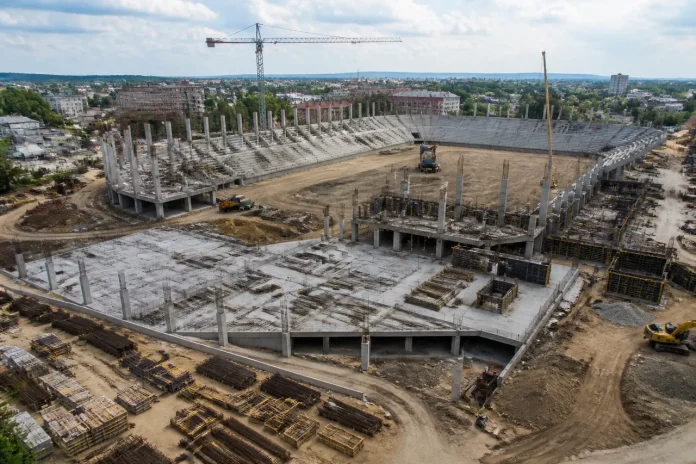 Stadionul „Nicolae Dobrin” din Pitești prinde contur. Cum avansează lucrările