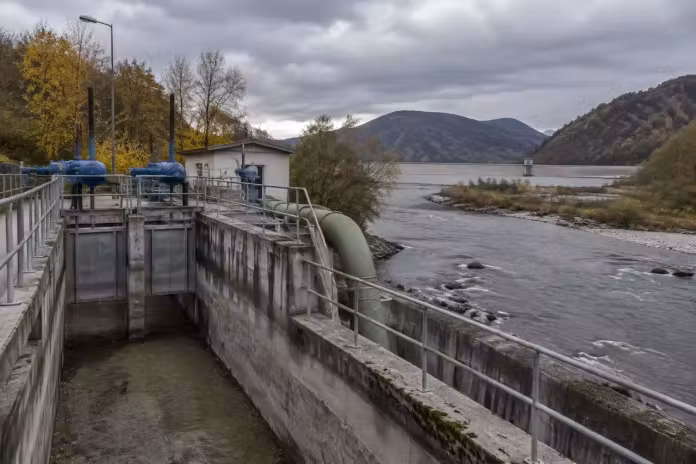 Captările Cernat și Doamnei, închise pentru suplimentarea volumului acumulării Golești